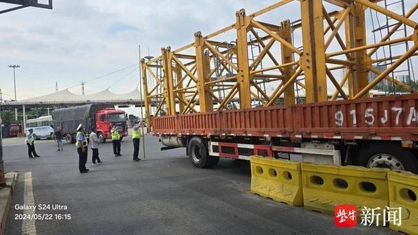 超长、超宽、还超高,莫让货车成“祸车”!