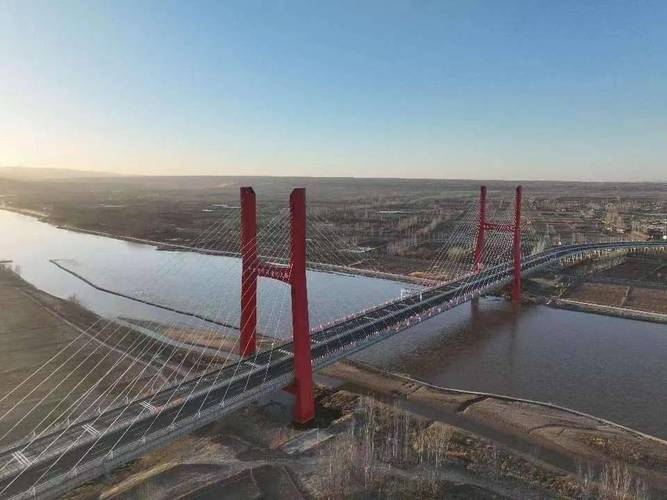宁夏中卫下河沿黄河公路大桥正式建成通车