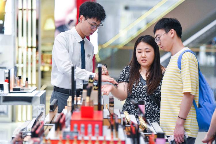 传播中华优秀传统文化 鼓励市内免税店销售国货“潮品”