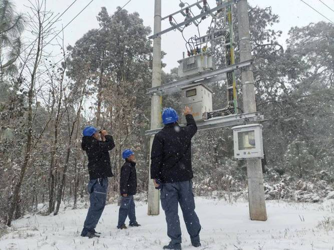 风雪中,他们守护万家灯火华东最大能源基地保供电直击