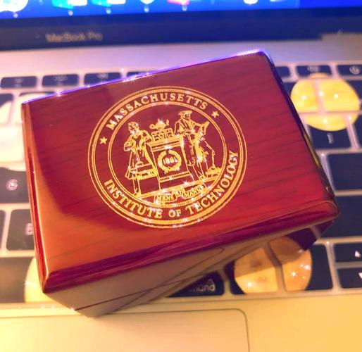 2024年吉林大学毕业纪念戒指来了!这是一枚有黑科技的纪念