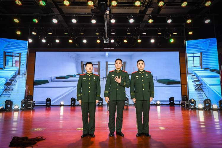 (新春走基层)武警浙江总队台州支队:春节联欢晚会年味浓