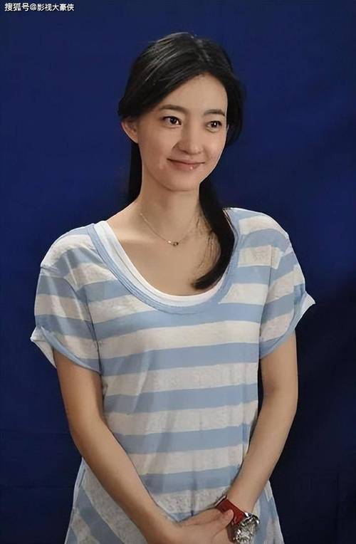 王丽坤前夫詹浩礼嫖娼花费数百万元 被曝曾与贾青有过一段恋情