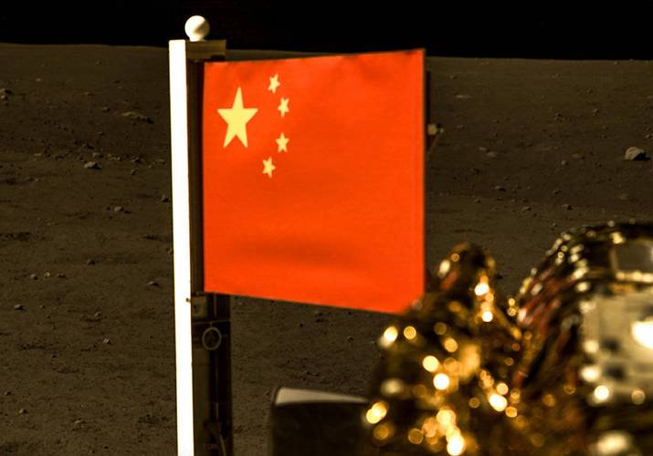骄傲转发!五星红旗和月球的4次同框照