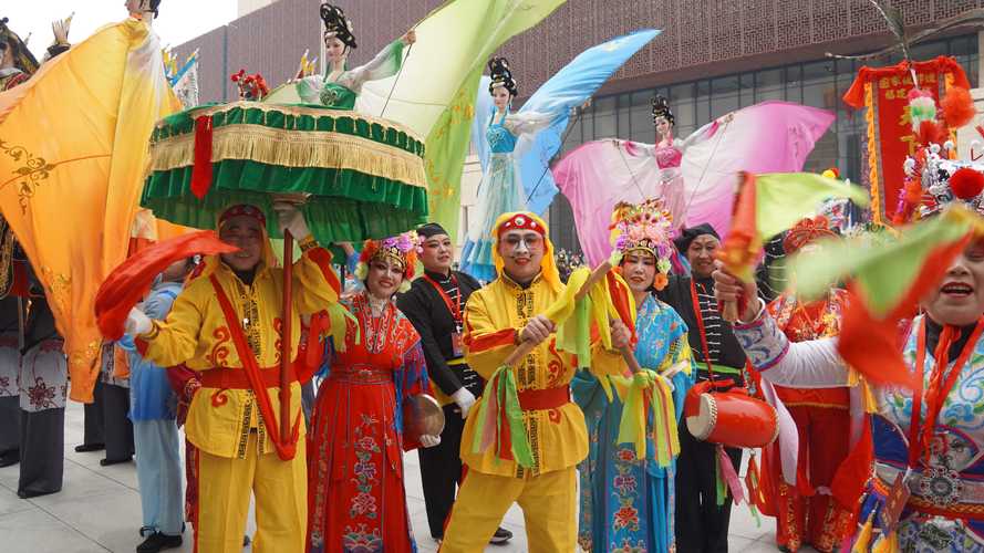 (新春走基层)“中国社火之乡”山西祁县:非遗闹元宵 文化共传承