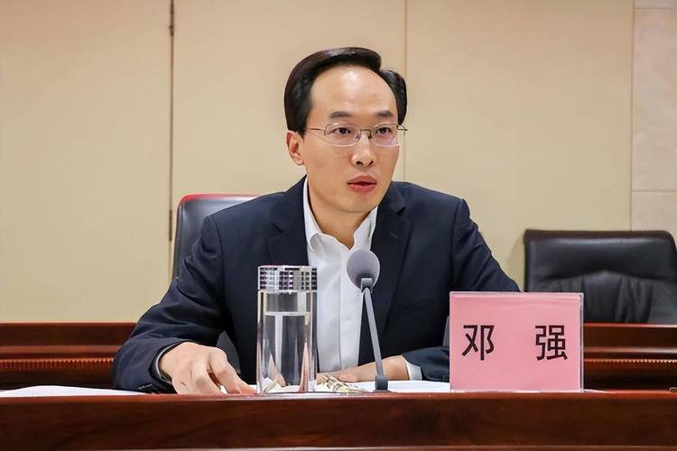 青海一县委书记主动投案!不久前还在参加活动