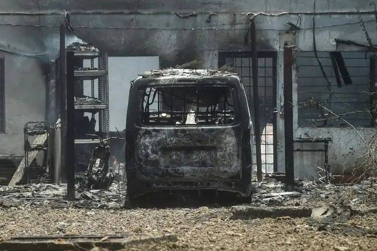 马来西亚雪兰莪州一工厂发生爆炸事故 已致2死2伤