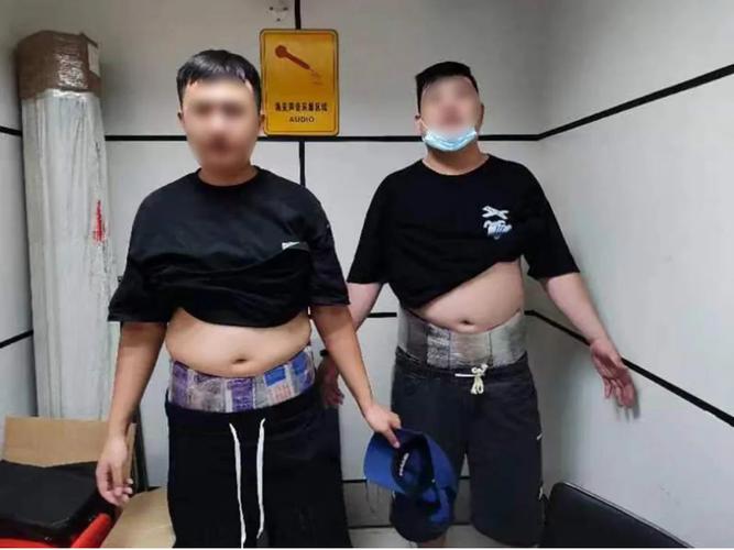 罗湖海关查获一宗旅客绑藏大麻17.08克走私入境案
