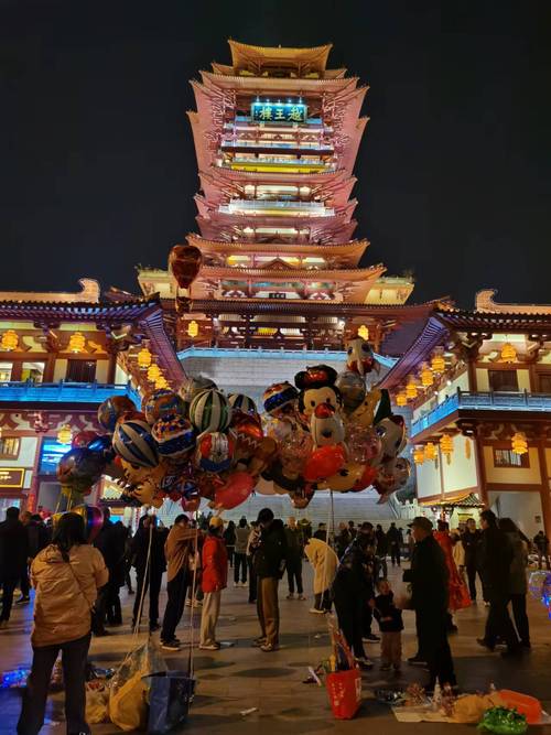 江西彭泽:狄公楼游客络绎不绝 春节假期文旅市场火爆