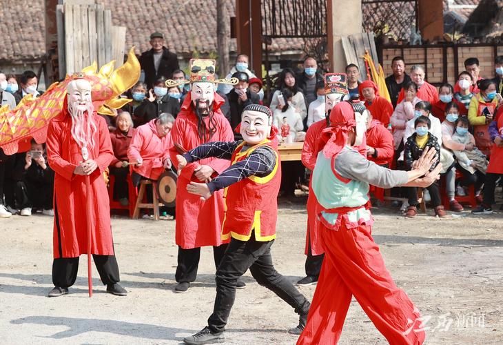 （新春走基层）福建山乡“村BA”庆春节 祖孙三代接力“征战”